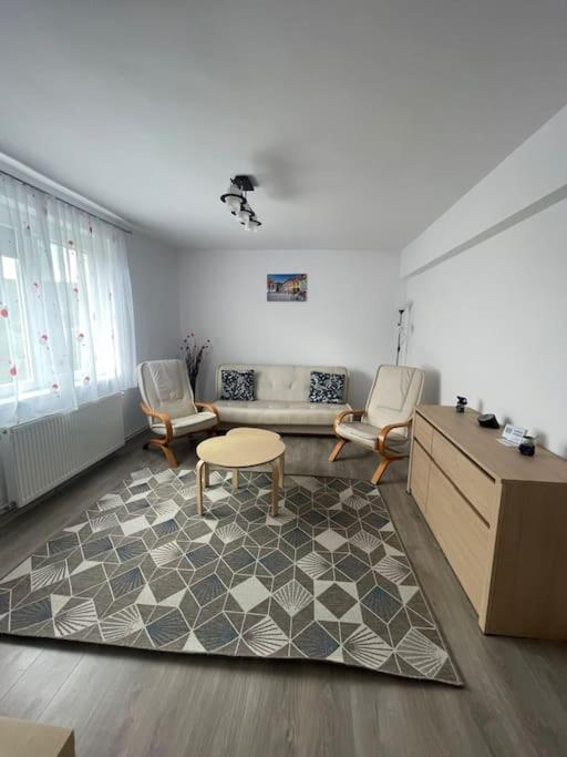 Lady M Apartment Segesvár Kültér fotó